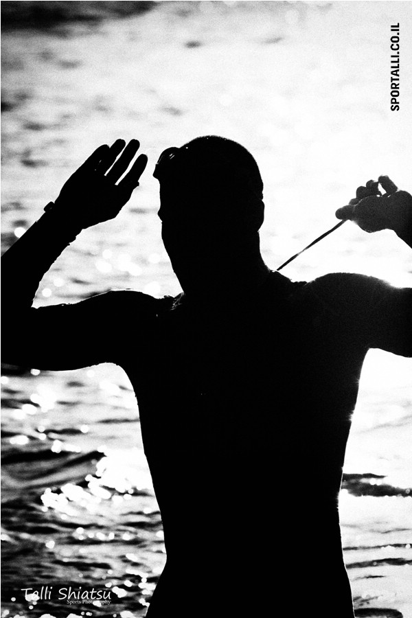 אתגר צילום תמונות ספורט בשחור לבן | תחרות איש ברזל אילת 2012