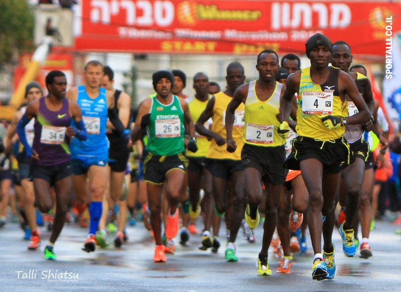 תמונת ההזנקה של מרתון טבריה 2015 | צילום: טלי שיאצו